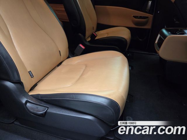 Kia Carnival (IV) Diesel 9-Seater Prestige 2023 — фото 17