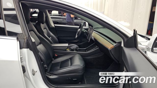 Tesla Model 3 Standard Range Plue RWD 2020 — фото 11