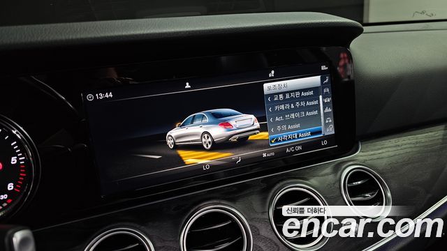 Mercedes-Benz E-Class (W213) E220d Avantgarde 2019 — фото 18