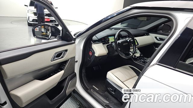 Land Rover Range Rover Velar 3.0 D300 R-Dynamic SE 2018 — фото 10