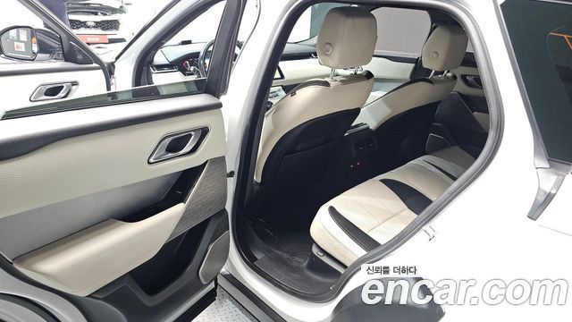 Land Rover Range Rover Velar 3.0 D300 R-Dynamic SE 2018 — фото 11