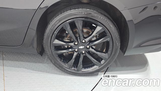 Chevrolet Malibu 2.0 Turbo Perfect Black 2019 — фото 21