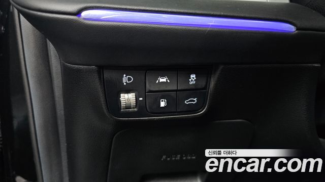 Hyundai Grandeur (IG) 3.0 LPi (Taxi) Deluxe VIP Pack 2021 — фото 17
