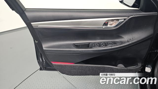 Hyundai Grandeur (IG) 3.0 LPi (Taxi) Deluxe VIP Pack 2021 — фото 24