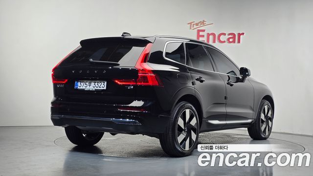 Volvo XC60 (II) T8 Ultra Bright 2025 — фото 2