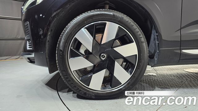 Volvo XC60 (II) T8 Ultra Bright 2025 — фото 5