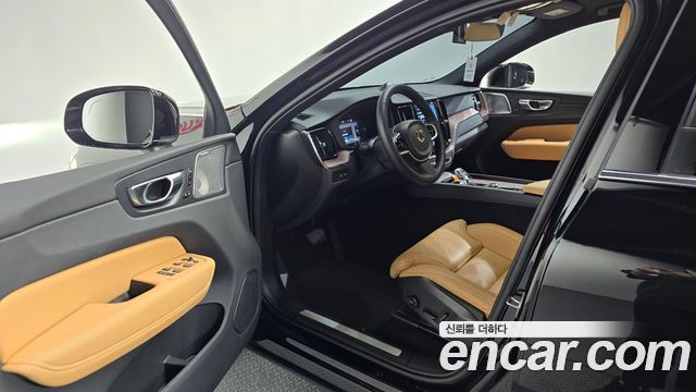 Volvo XC60 (II) T8 Ultra Bright 2025 — фото 10
