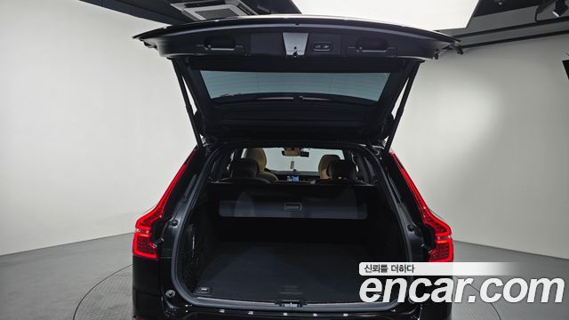 Volvo XC60 (II) T8 Ultra Bright 2025 — фото 23