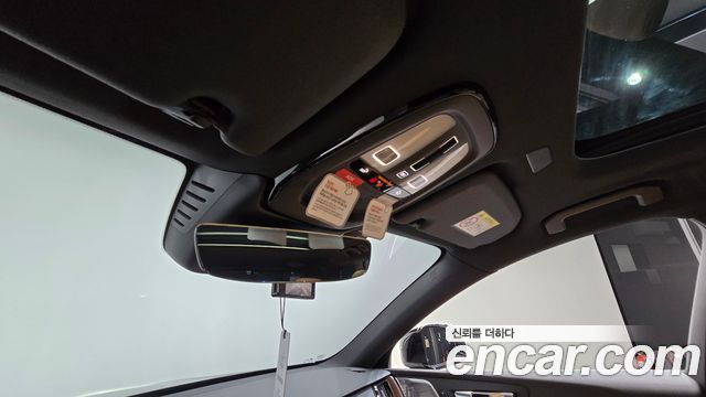 Volvo XC60 (II) T8 Ultra Bright 2025 — фото 24