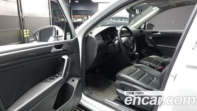 Volkswagen Tiguan (II) 2.0 TDI Prestige 2020 — фото 10