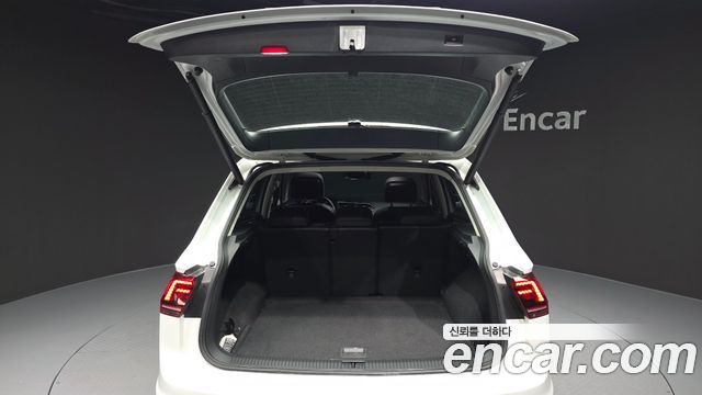 Volkswagen Tiguan (II) 2.0 TDI Prestige 2020 — фото 24