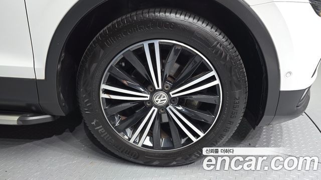 Volkswagen Tiguan (II) 2.0 TDI Prestige 2020 — фото 27