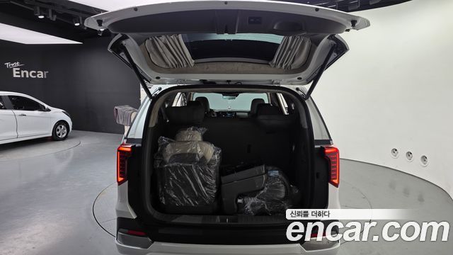 Kia Carnival (IV) Gasoline 9-Seater Hi Limousine (7-seater Limousine(Special vehicle) 2024 — фото 20
