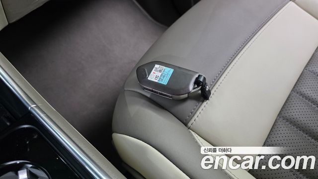 Kia Carnival (IV) Gasoline 9-Seater Hi Limousine (7-seater Limousine(Special vehicle) 2024 — фото 33