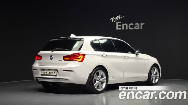 BMW 1 Series (F20) 118d Sport Special Edition 5Door 2019 — фото 2