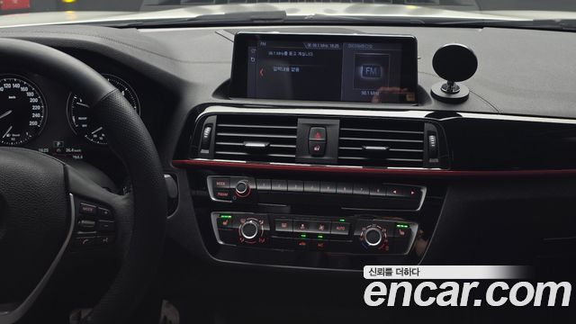 BMW 1 Series (F20) 118d Sport Special Edition 5Door 2019 — фото 14