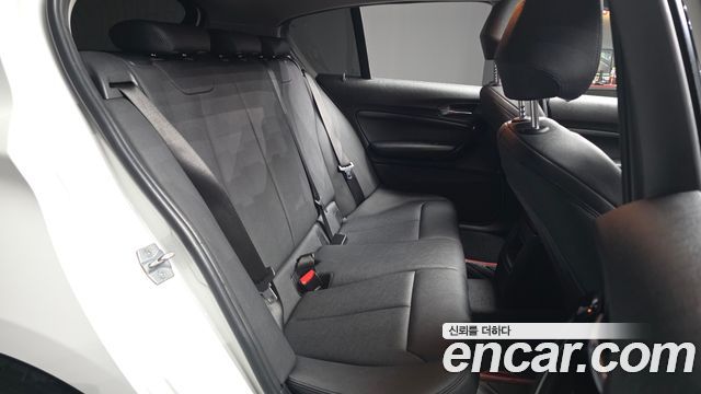 BMW 1 Series (F20) 118d Sport Special Edition 5Door 2019 — фото 26