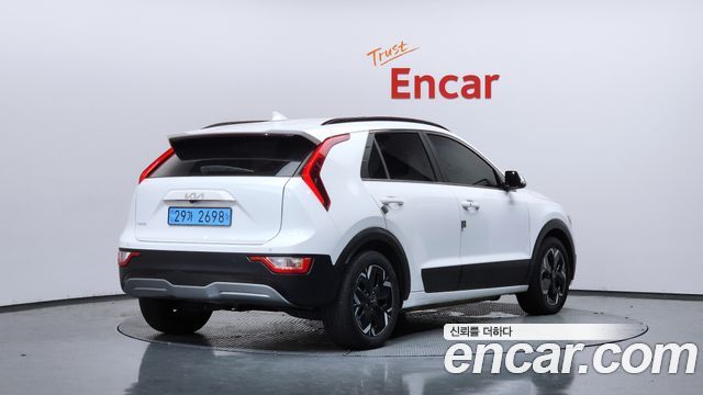 Kia Niro EV Air 2023 — фото 2