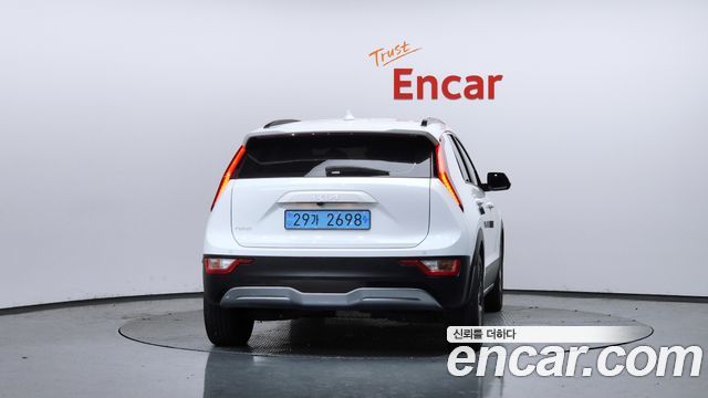 Kia Niro EV Air 2023 — фото 4