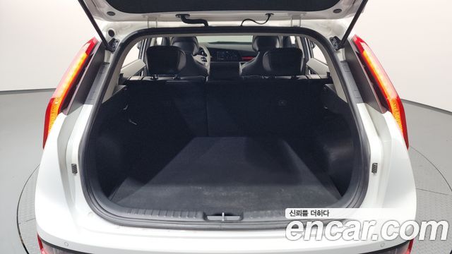 Kia Niro EV Air 2023 — фото 19