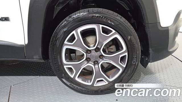 Jeep Renegade 2.0 Diesel Limited AWD 2015 — фото 5