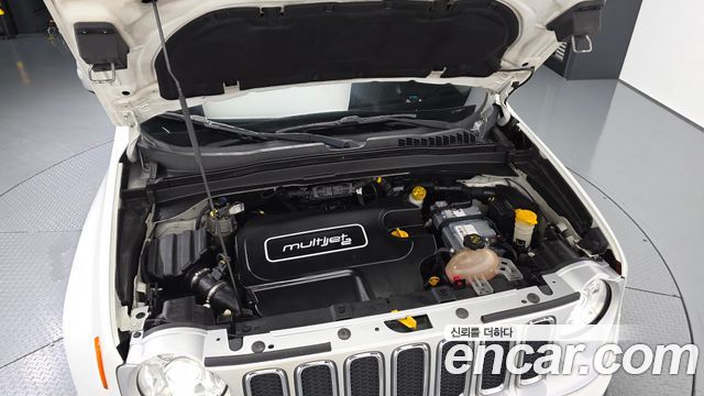 Jeep Renegade 2.0 Diesel Limited AWD 2015 — фото 6