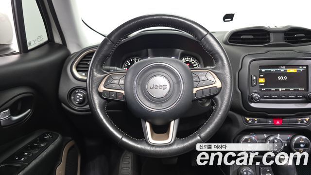 Jeep Renegade 2.0 Diesel Limited AWD 2015 — фото 13