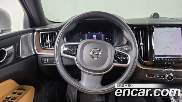 Volvo XC60 (II) B6 Inscirtion 2022 — фото 12