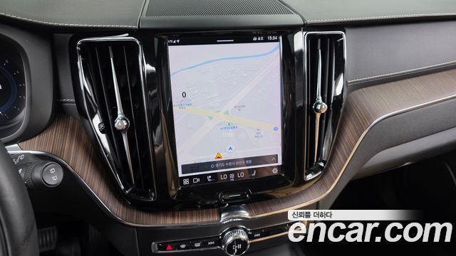 Volvo XC60 (II) B6 Inscirtion 2022 — фото 13