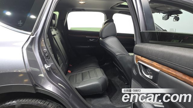 Honda CR-V (V) 2.0 Hybrid Touring 4WD 2022 — фото 12