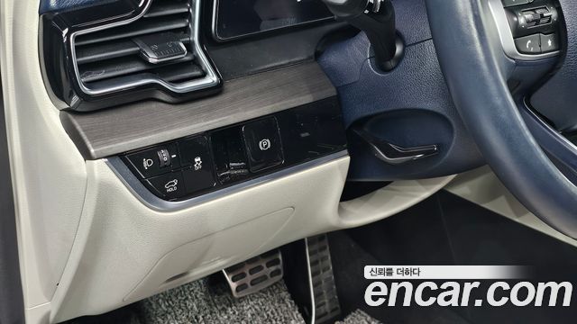 Kia Sportage (V) LPG 2.0 2WD Signature 2023 — фото 16