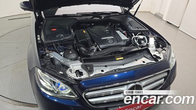 Mercedes-Benz E-Class (W213) E300 Avantgarde 2020 — фото 6