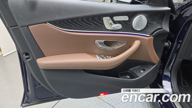 Mercedes-Benz E-Class (W213) E300 Avantgarde 2020 — фото 24