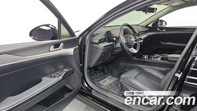 Kia K5 (III) 2.0 Prestige 2025 — фото 10