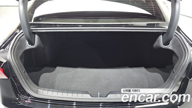 Kia K5 (III) 2.0 Prestige 2025 — фото 20