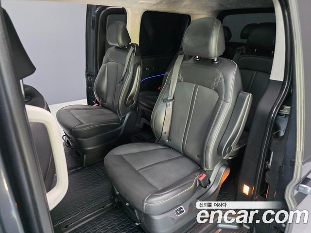 Hyundai Staria Lounge 9-Seater Inspiration 2025 — фото 10