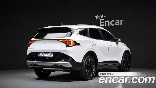 Kia Sportage (V) Gasoline 1.6 Turbo 2WD Signature 2025 — фото 2