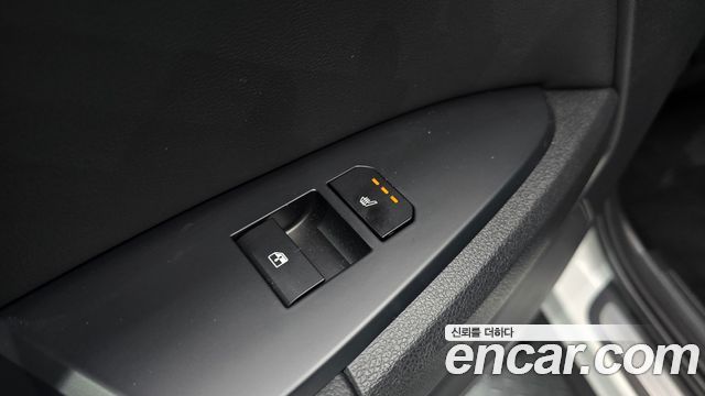 Kia Sportage (V) Gasoline 1.6 Turbo 2WD Signature 2025 — фото 20