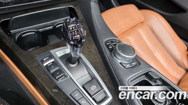 BMW 6 Series (F12) 650i Convertible 2017 — фото 9