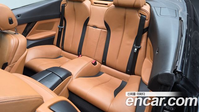 BMW 6 Series (F12) 650i Convertible 2017 — фото 12