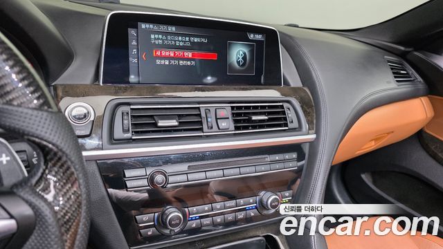 BMW 6 Series (F12) 650i Convertible 2017 — фото 15