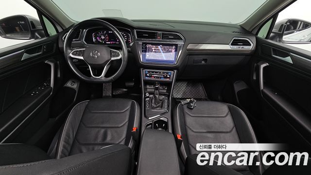 Volkswagen Tiguan Allspace 2.0 TSI Prestige 2023 — фото 7