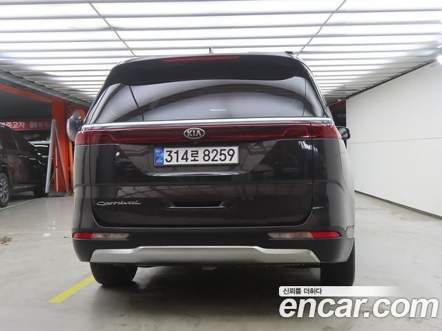 Kia Carnival (IV) Gasoline 9-Seater Noblesse 2021 — фото 3