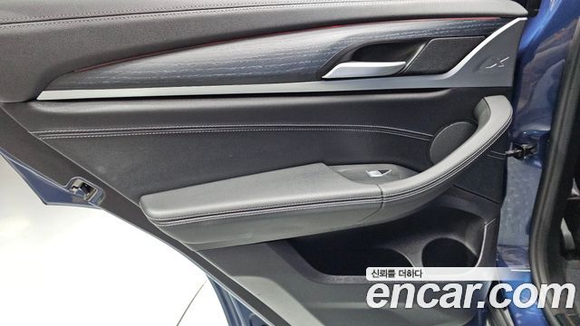 BMW X4 (G02) xDrive20i xLine 2025 — фото 25