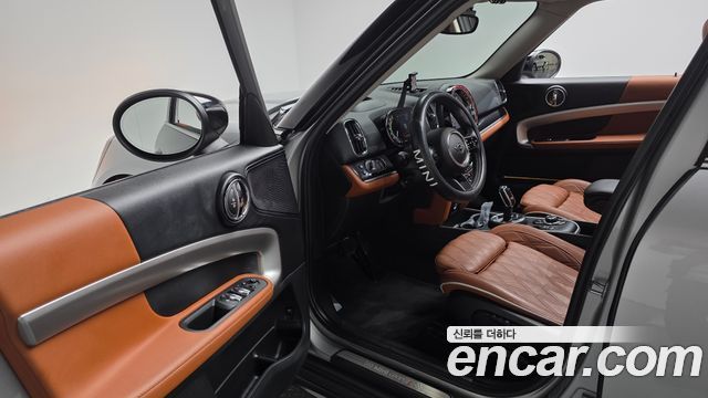 MINI Cooper S Countryman ALL4 Classic 2nd 2024 — фото 10