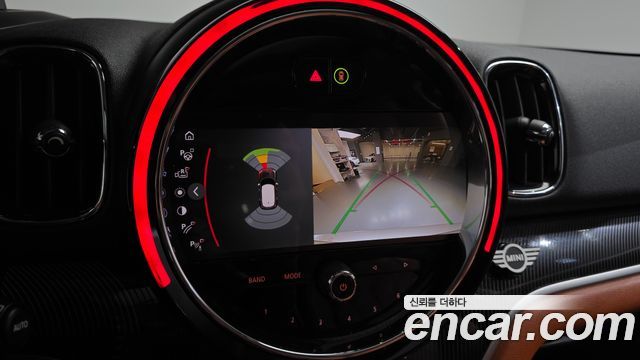 MINI Cooper S Countryman ALL4 Classic 2nd 2024 — фото 15