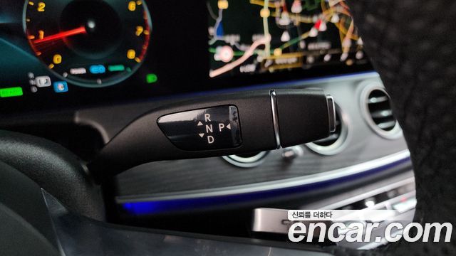 Mercedes-Benz E-Class (W213) E350 4MATIC AMG Line 2023 — фото 9