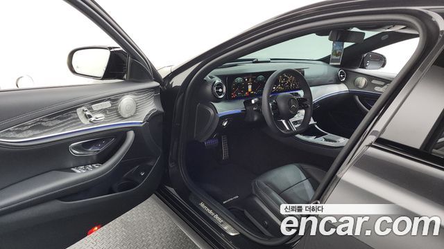 Mercedes-Benz E-Class (W213) E350 4MATIC AMG Line 2023 — фото 10