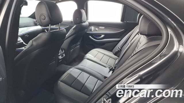 Mercedes-Benz E-Class (W213) E350 4MATIC AMG Line 2023 — фото 15