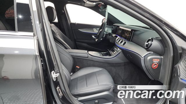 Mercedes-Benz E-Class (W213) E350 4MATIC AMG Line 2023 — фото 26